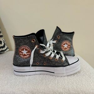 Platform converse